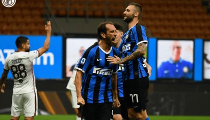  国际米兰防线失误不敌弱旅  